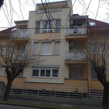 Zoe Apartman Hévíz Exterior foto