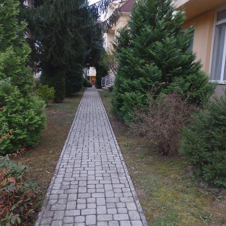 Zoe Apartman Hévíz Exterior foto